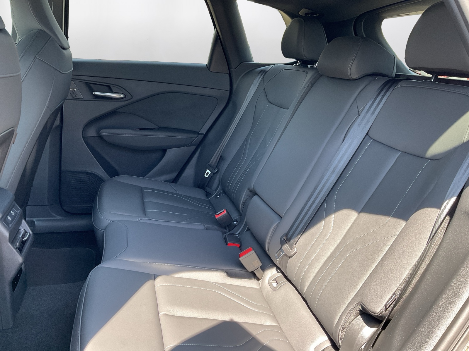 AUDI Q3 SUV e-hybrid 200 kW S tronig - 11