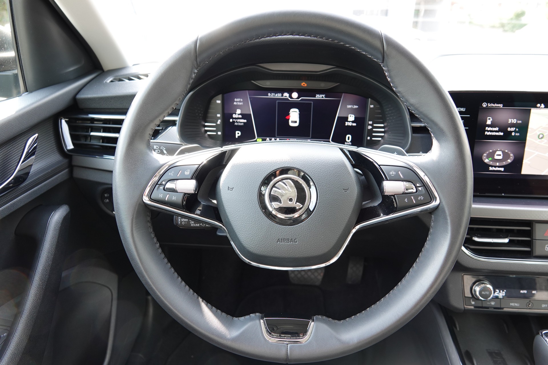 SKODA Scala 1.5 TSI Clever DSG - 12
