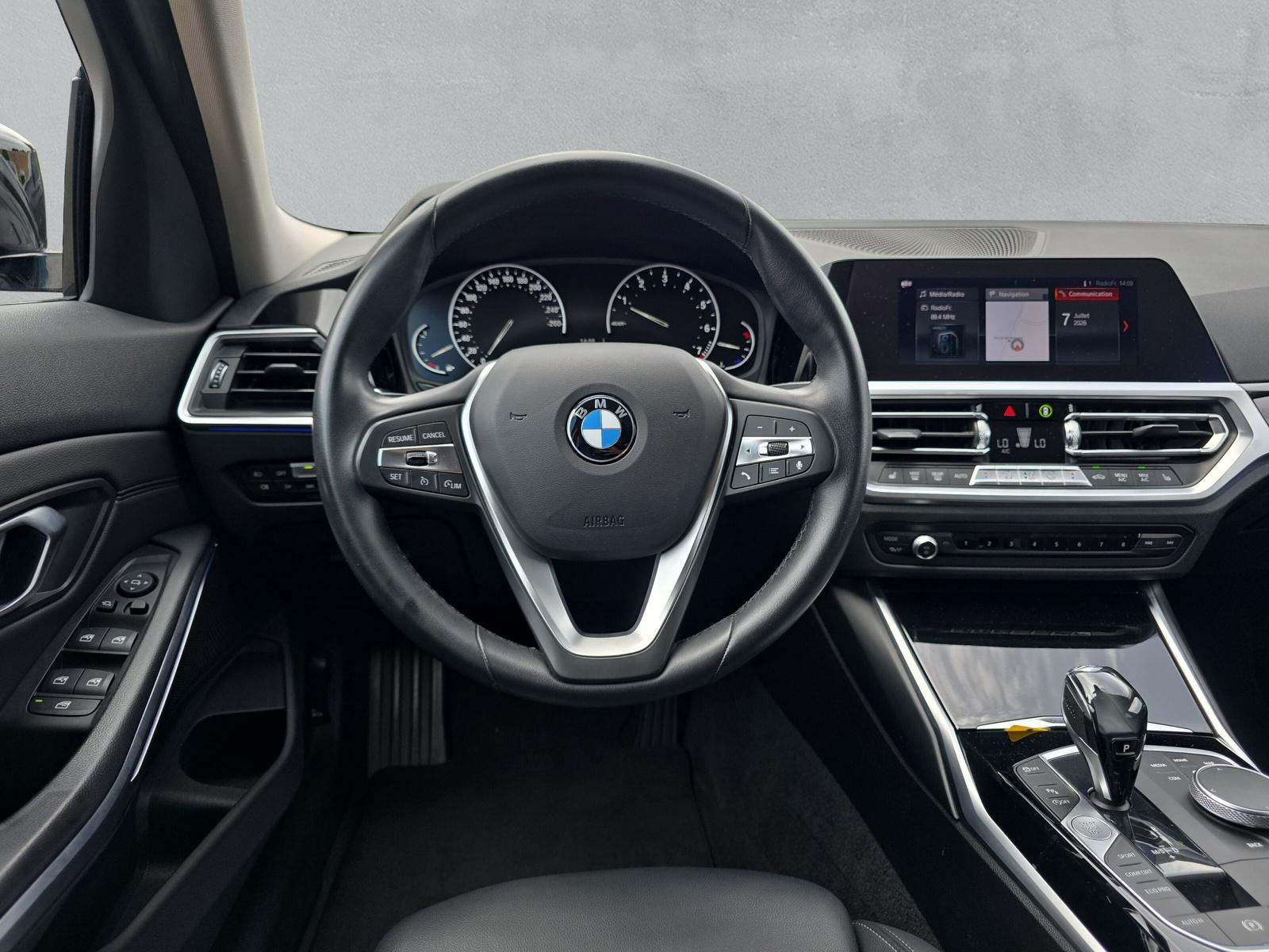 BMW 320i Sport Line G20 - 21