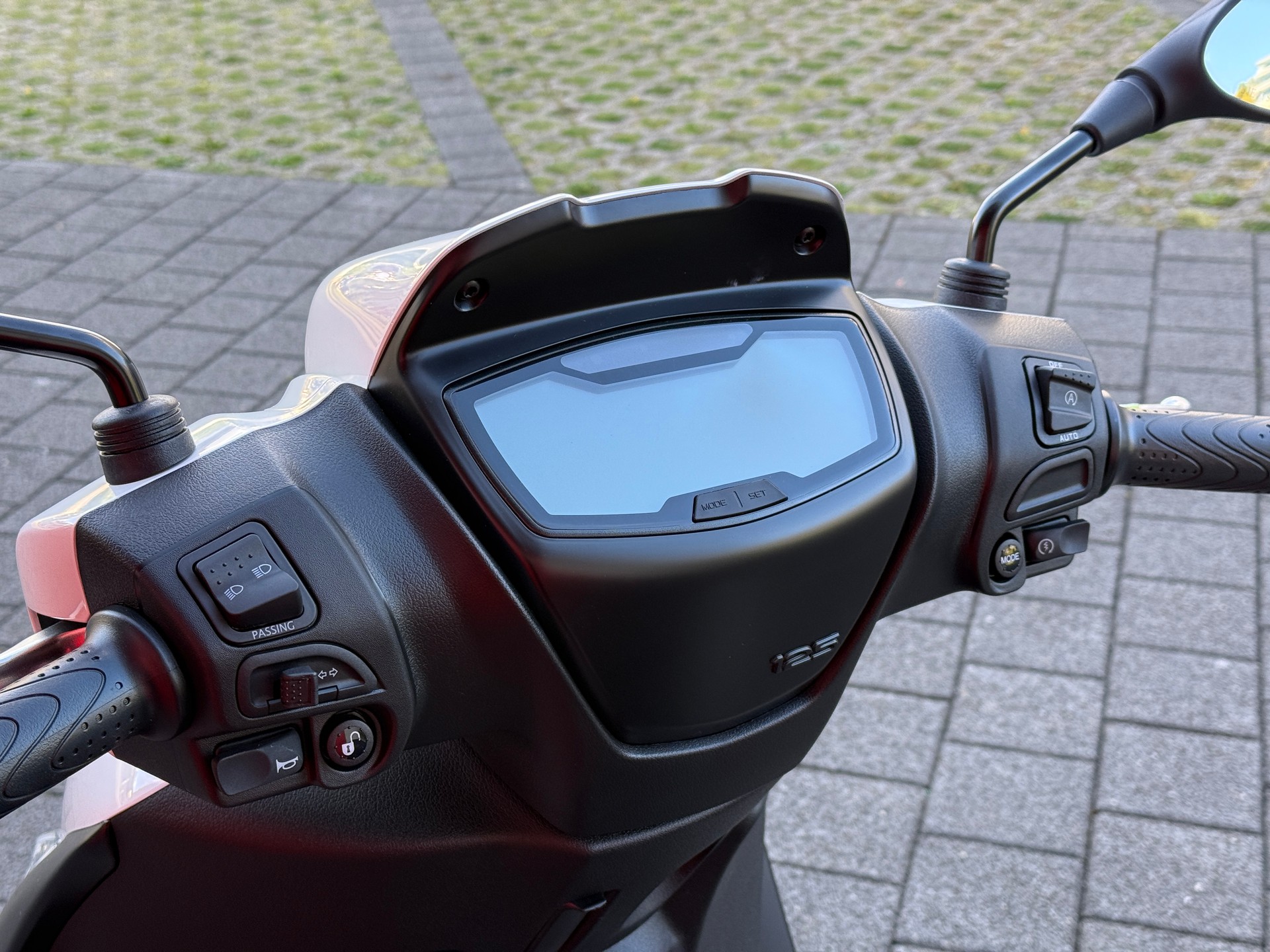 PIAGGIO Medley 125 Sport E5+ - 9