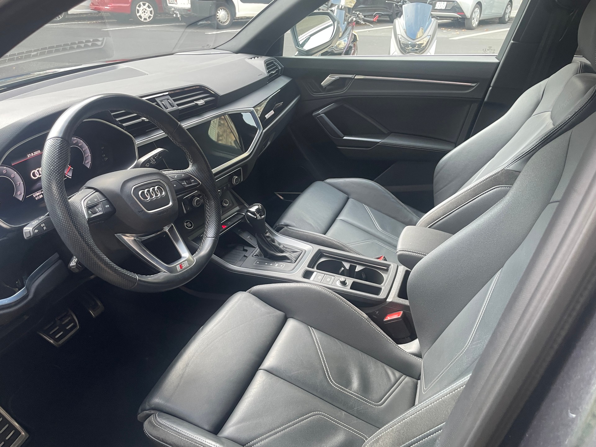 AUDI Q3 35 TFSI S line Attraction S-tronic - 5