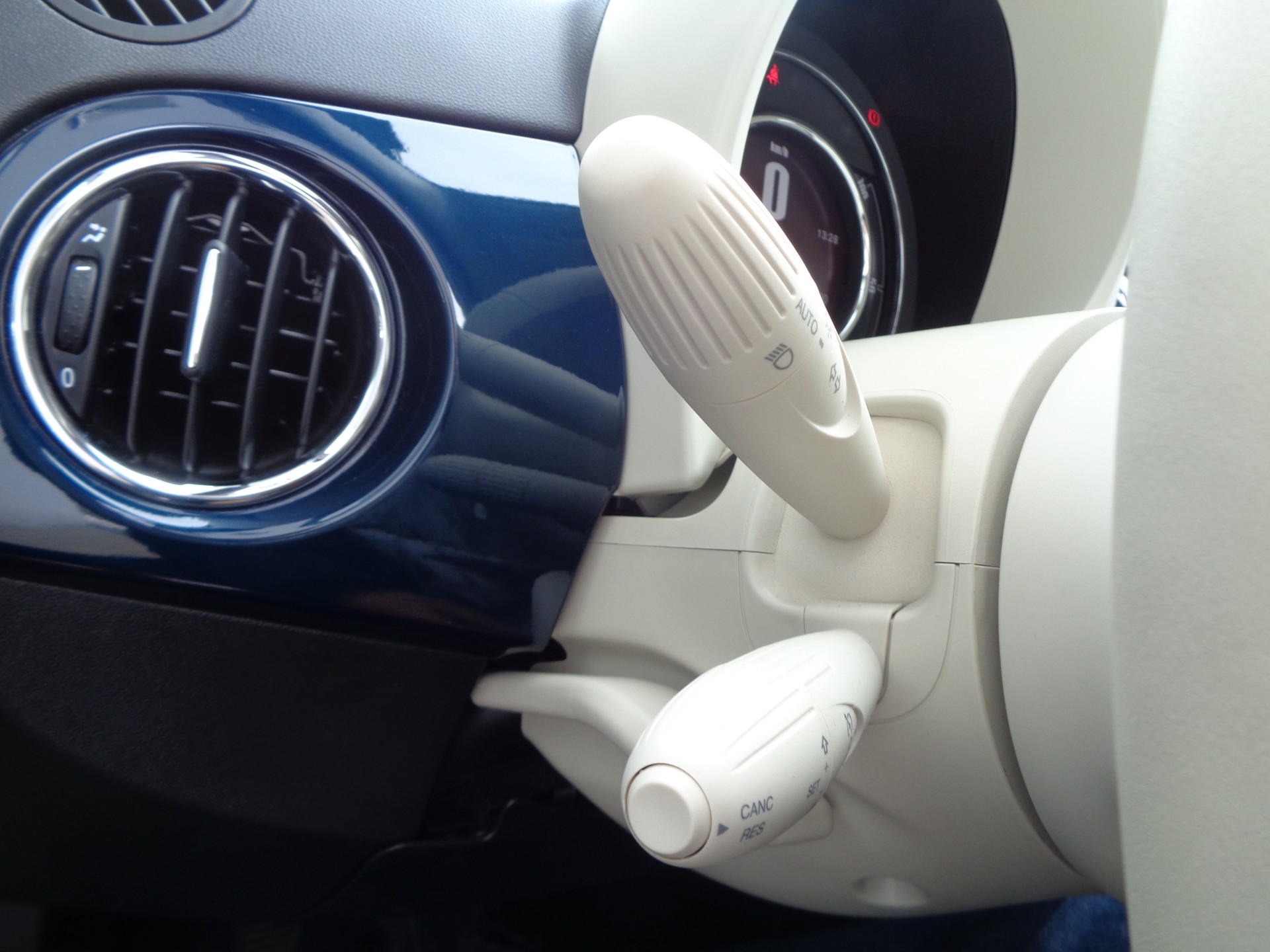 FIAT 500 1.0 N3 MildHybrid Swiss Edition - 10