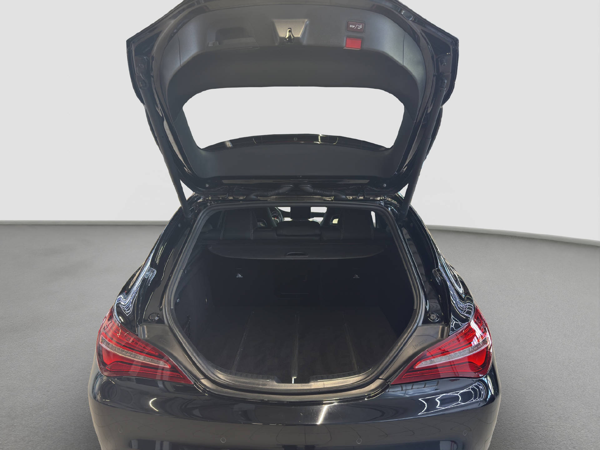 MERCEDES-BENZ CLA 200 Shooting Brake Night Star - 15