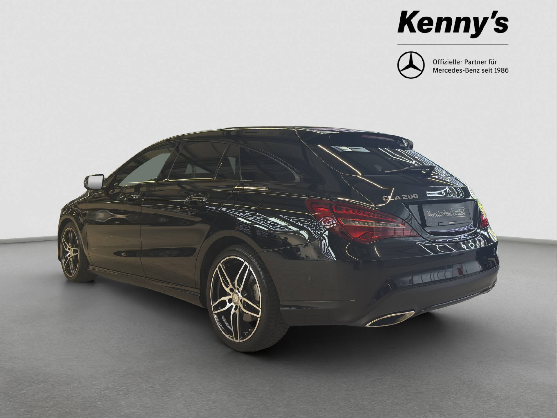 MERCEDES-BENZ CLA 200 Shooting Brake Night Star - 4