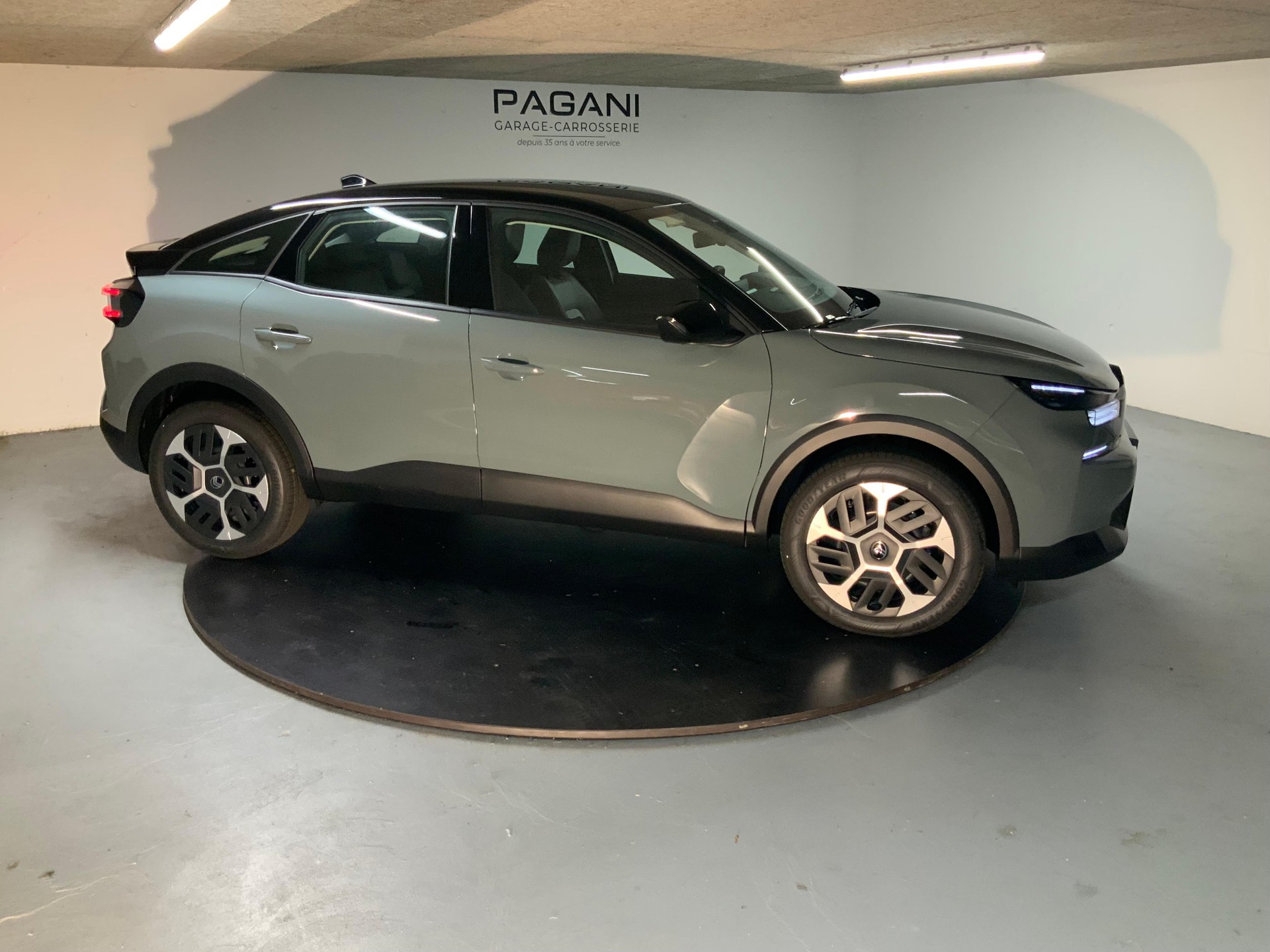 CITROEN C4 1.2 Hybrid Tonic - 2