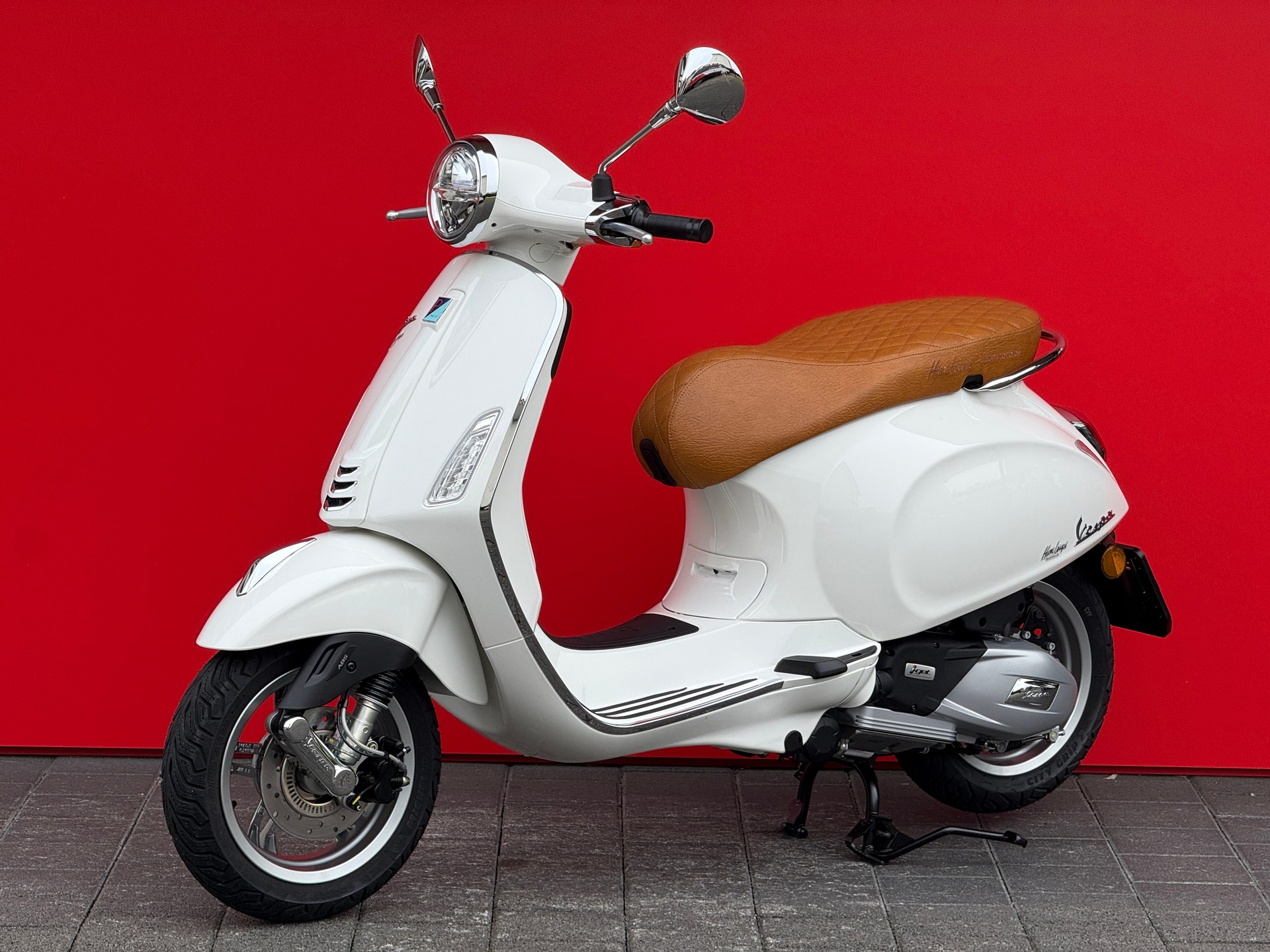 PIAGGIO Vespa 125 Primavera ABS Celebrate 40th - 3