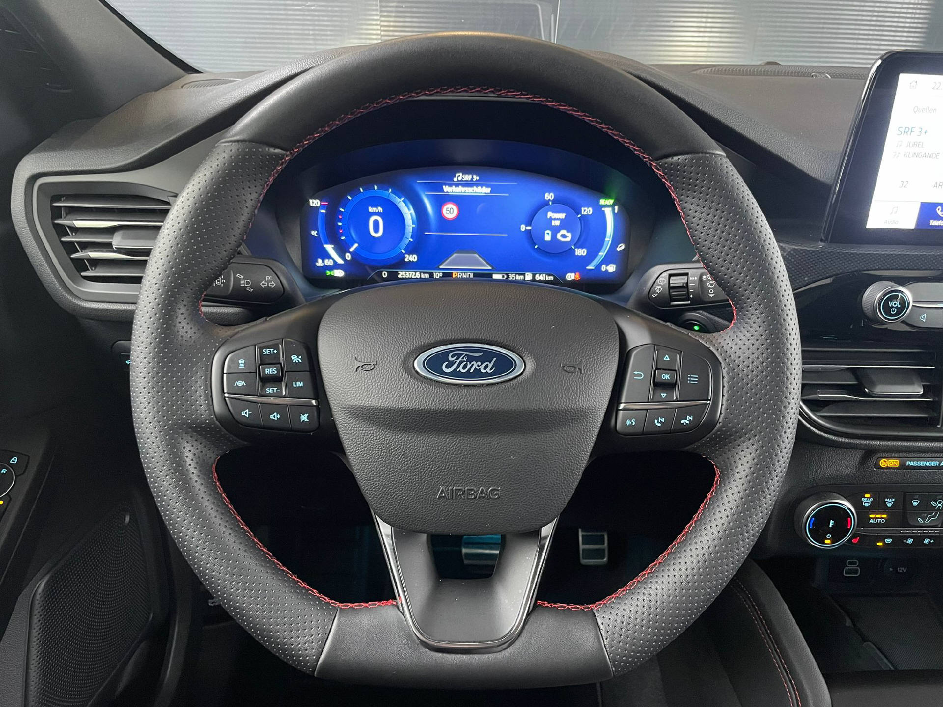 FORD Kuga 2.5 Plug-in Hybrid ST-Line X-8