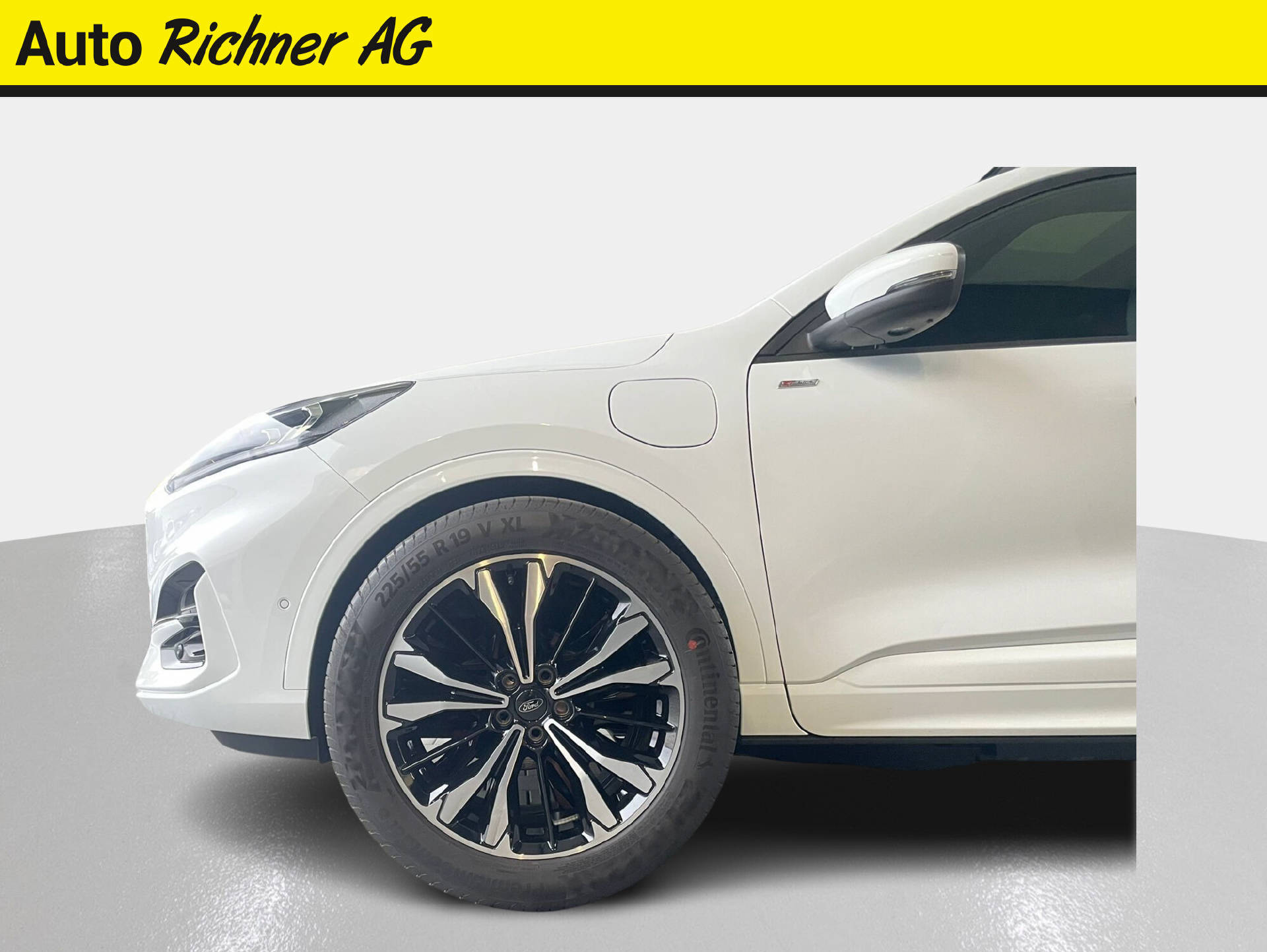 FORD Kuga 2.5 Plug-in Hybrid ST-Line X-5