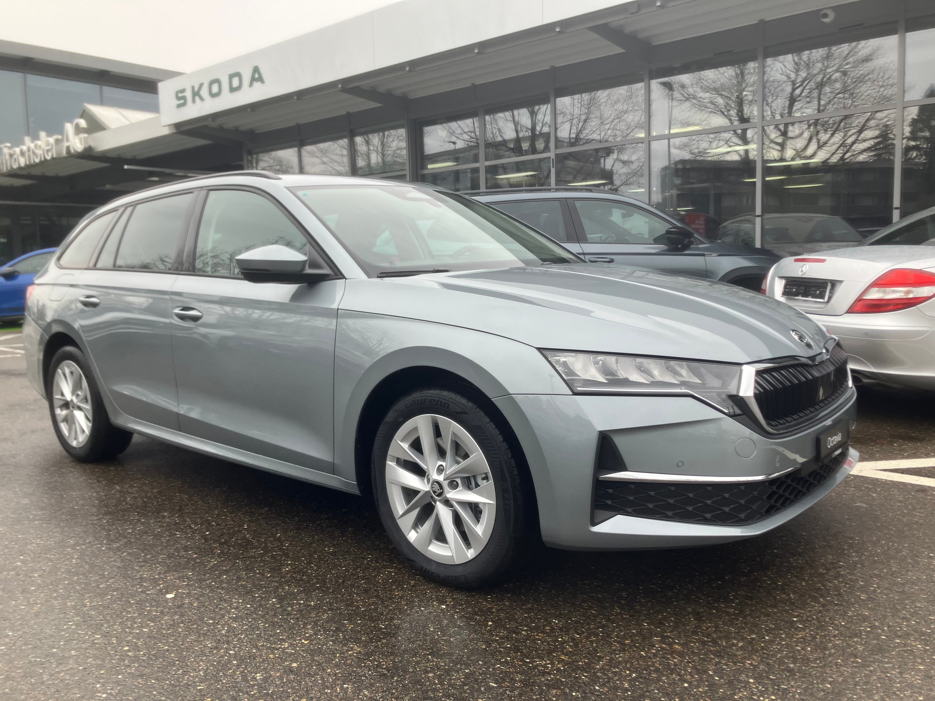 SKODA Octavia Combi 2.0 TSI DSG Selection 4x4 - 2