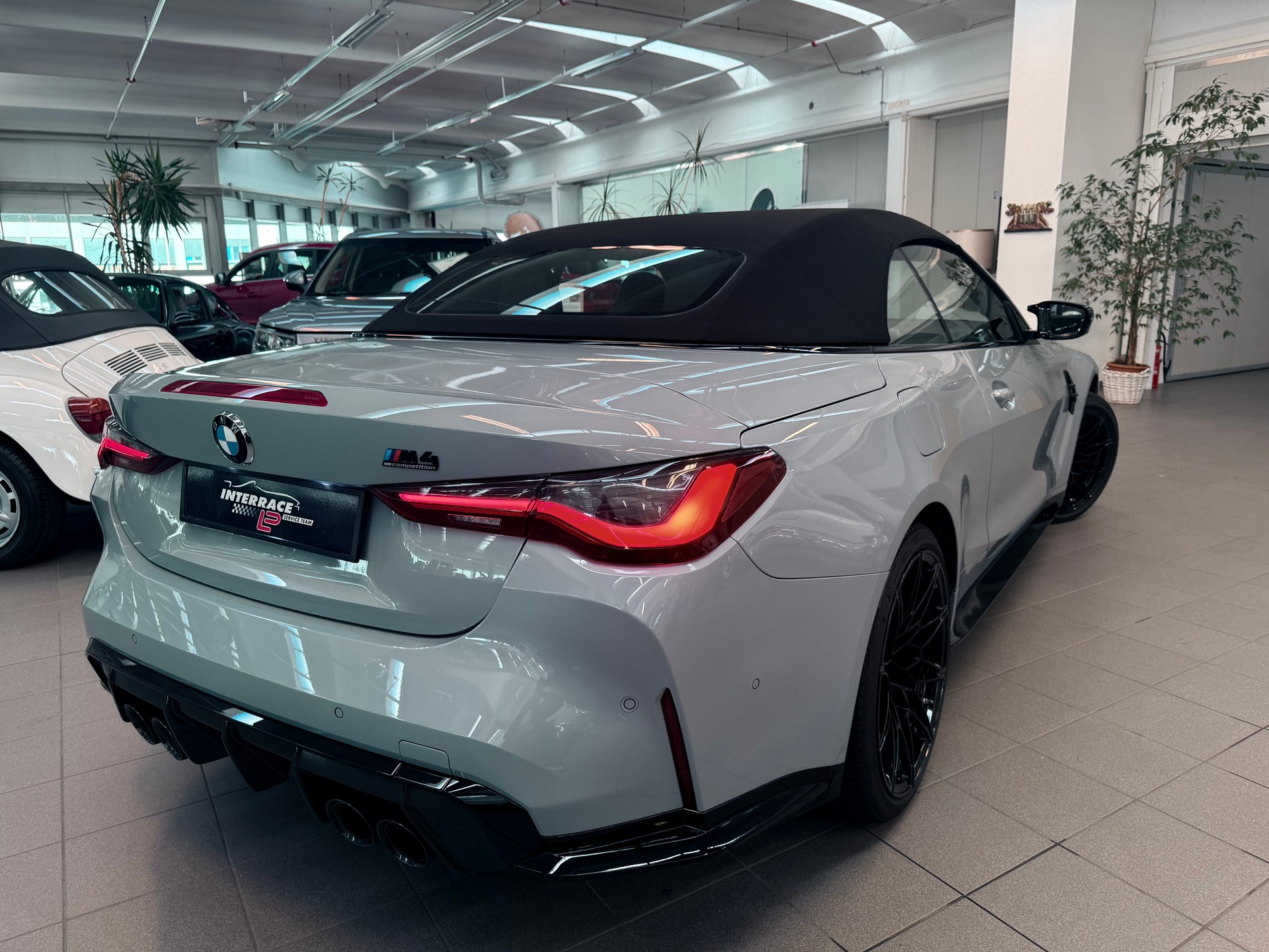 BMW M4 Cabrio Competition M xDrive - 4