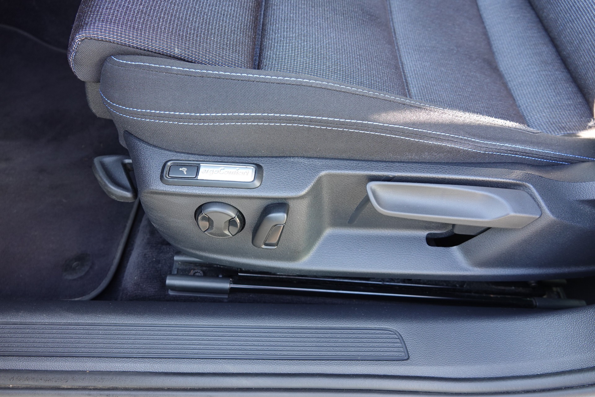 VW Passat Variant 1.4 TSI Plug-In-Hybrid GTE DSG - 17