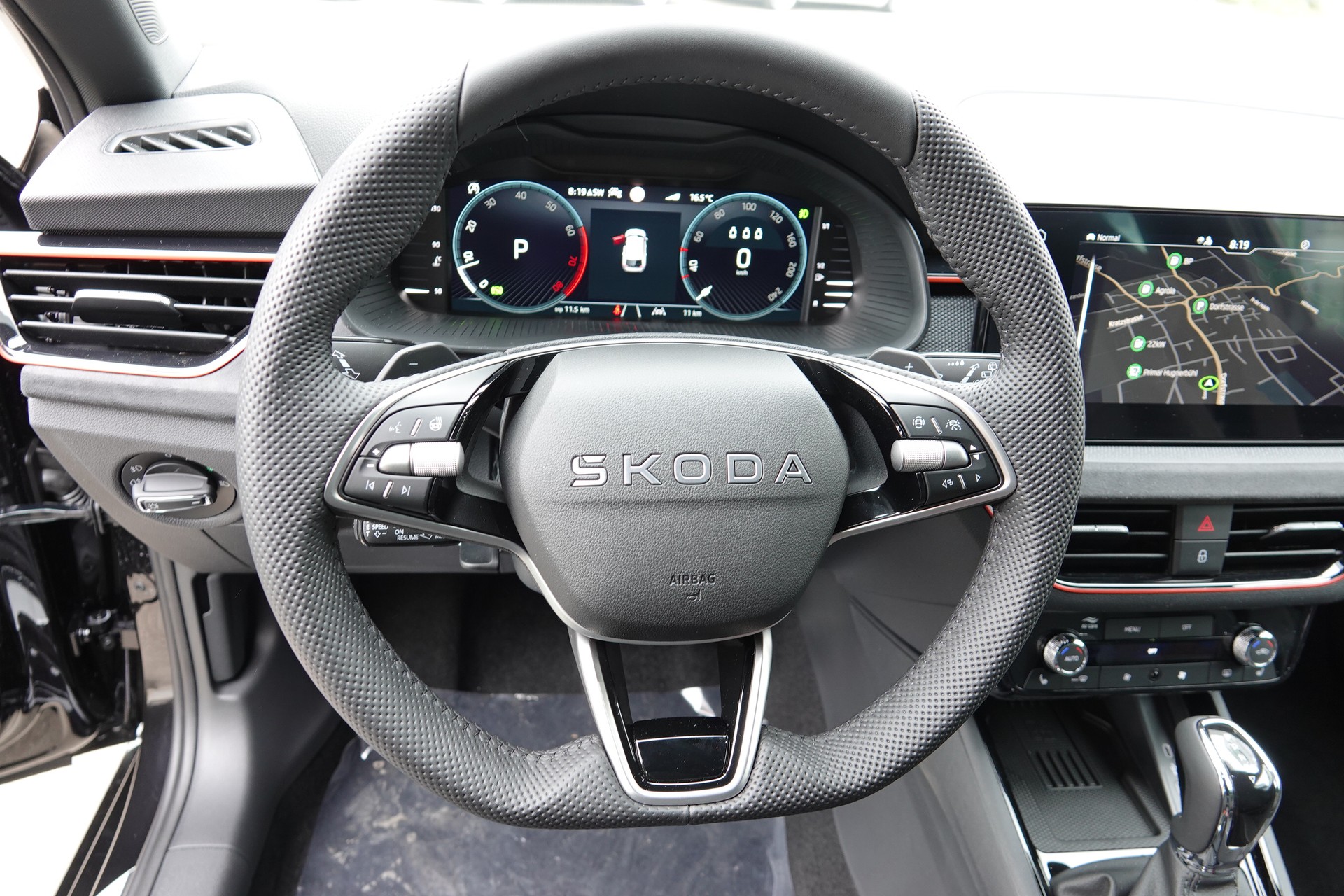 SKODA Scala 1.5 TSI Dynamic DSG - 11