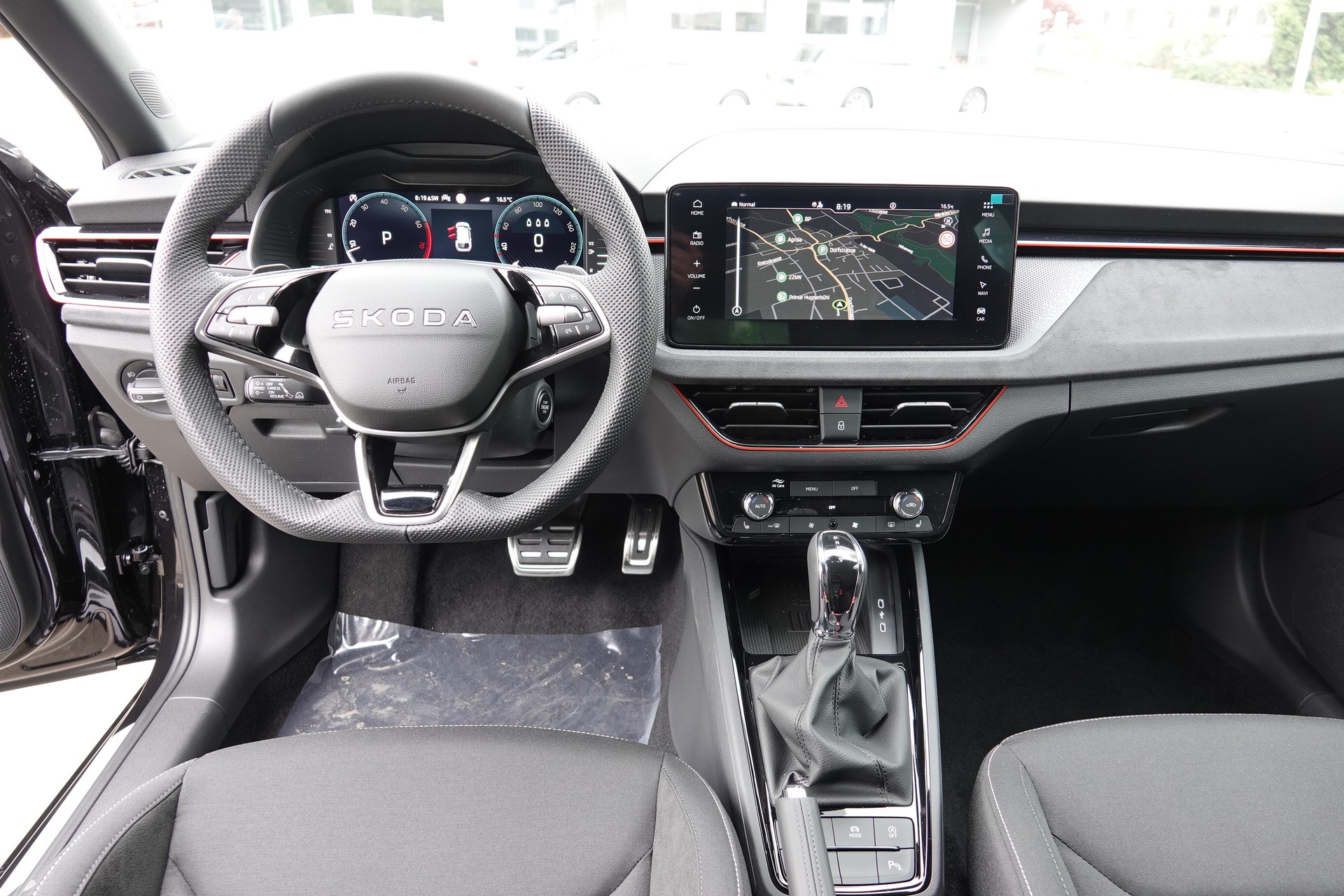SKODA Scala 1.5 TSI Dynamic DSG - 10