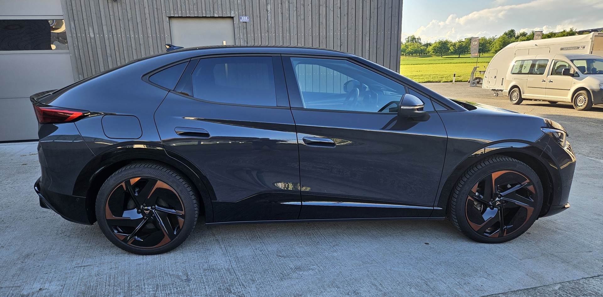 CUPRA Tavascan Type 9 77 kWh VZ Adrenaline 4x4 - 11