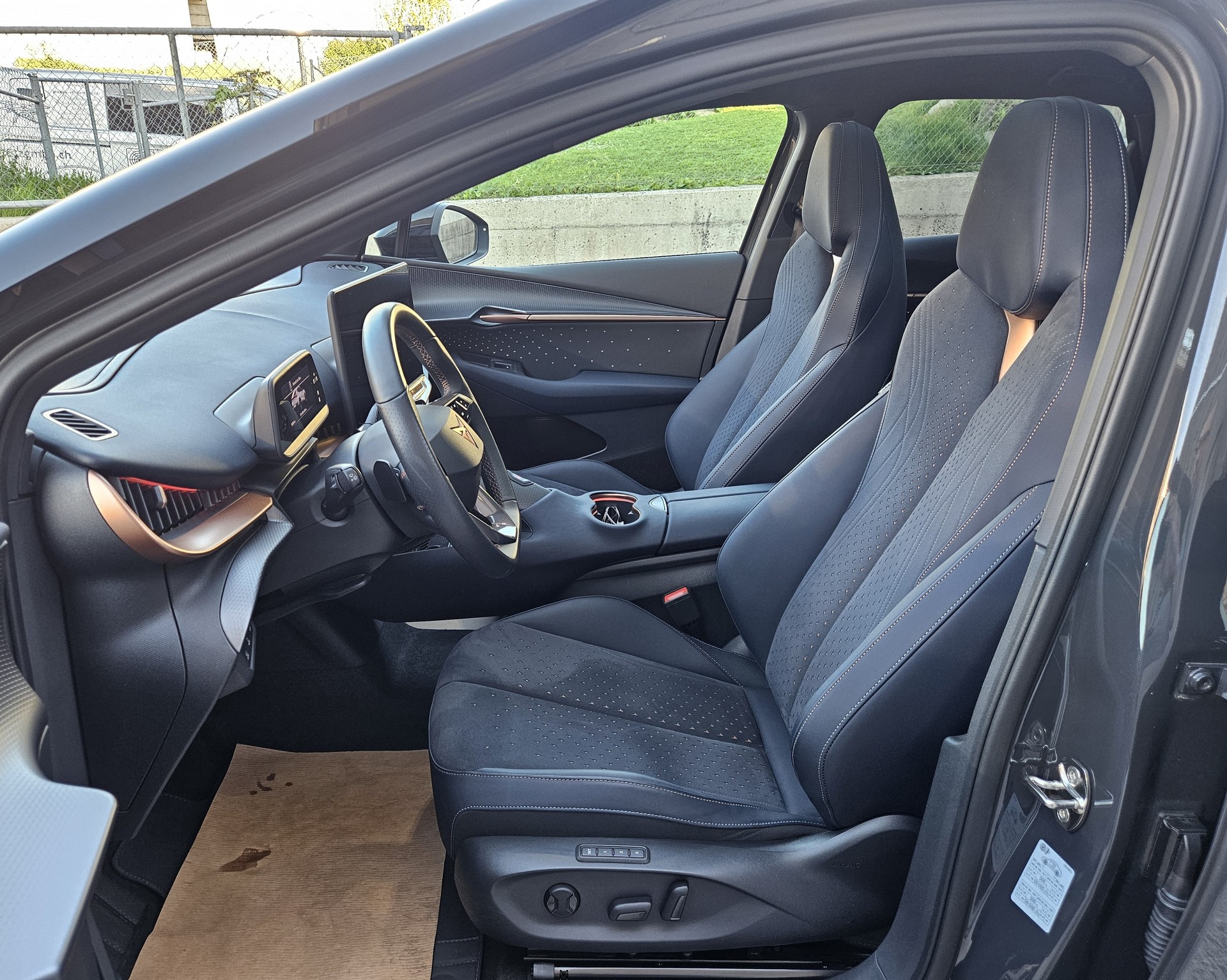 CUPRA Tavascan Type 9 77 kWh VZ Adrenaline 4x4 - 12