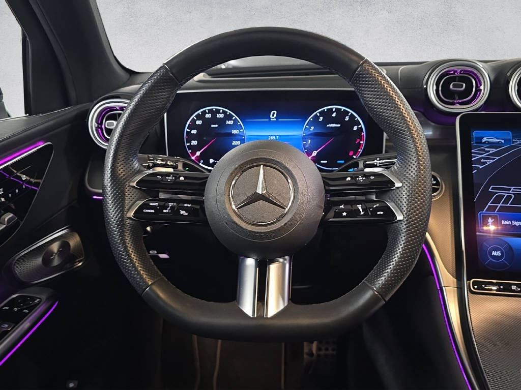 MERCEDES-BENZ GLC 200 AMG Line 4Matic - 12