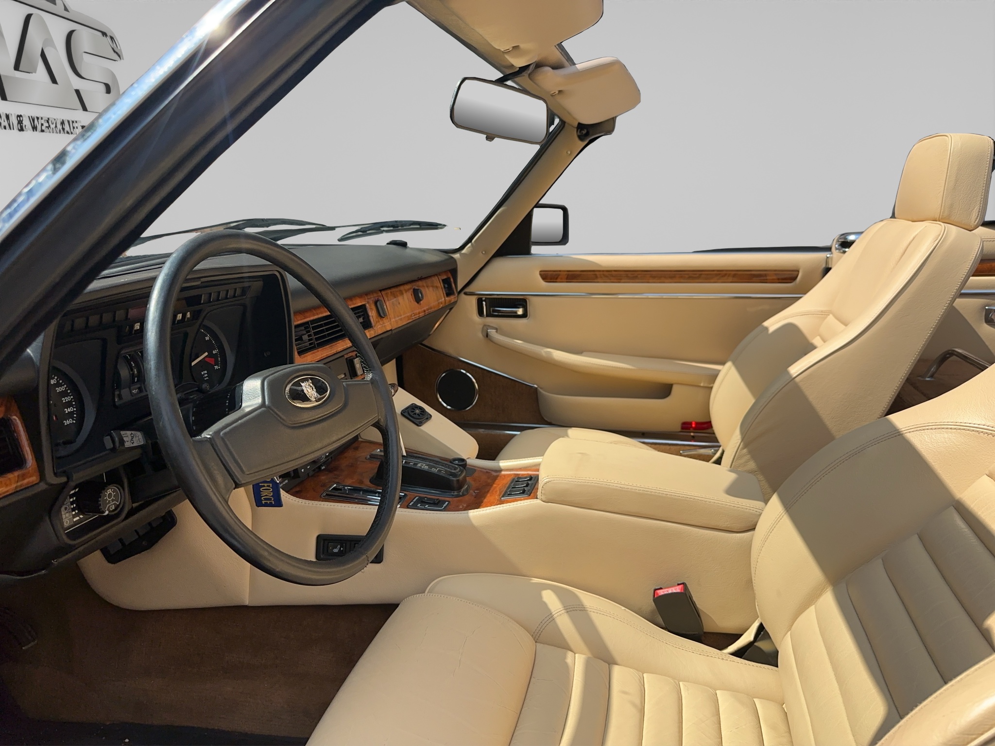 JAGUAR XJ 9