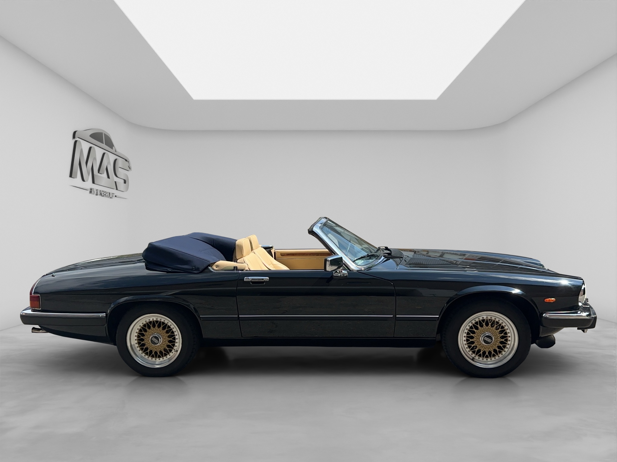 JAGUAR XJ 7