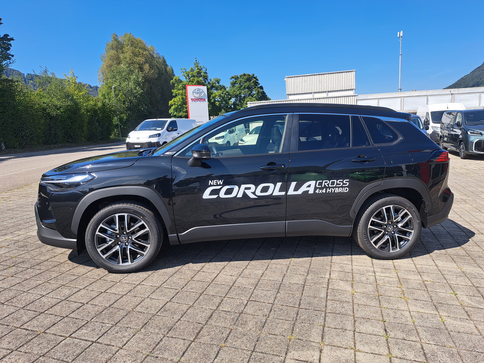 TOYOTA Corolla Cross 2.0 Premium e-CVT AWD - 12