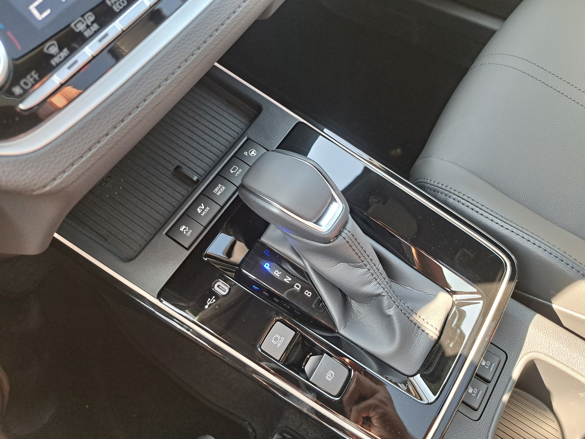 TOYOTA Corolla Cross 2.0 Premium e-CVT AWD - 15