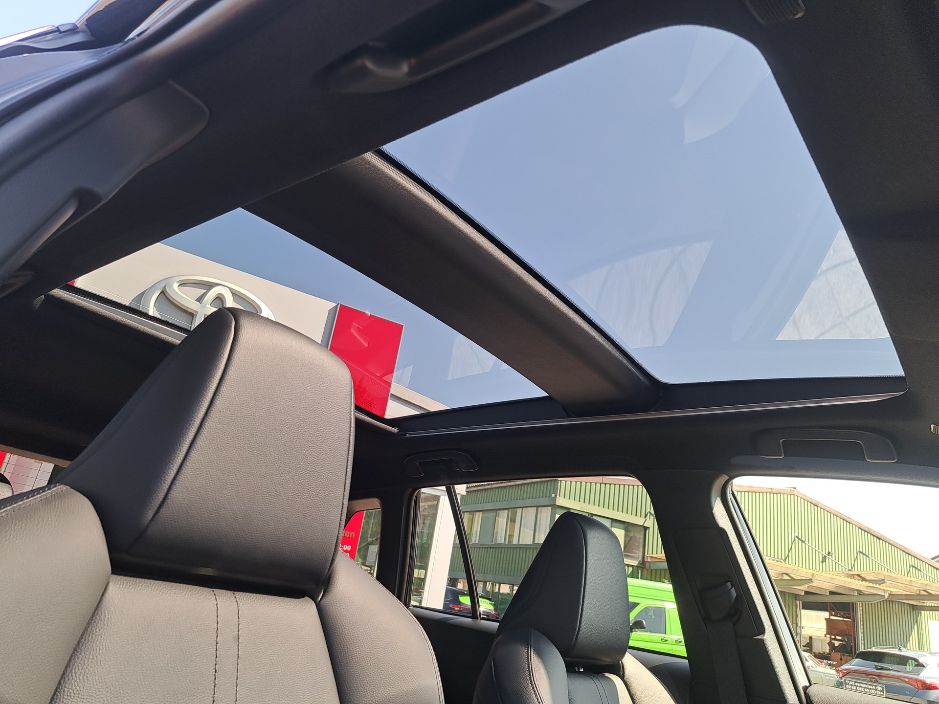 TOYOTA Corolla Cross 2.0 Premium e-CVT AWD - 7