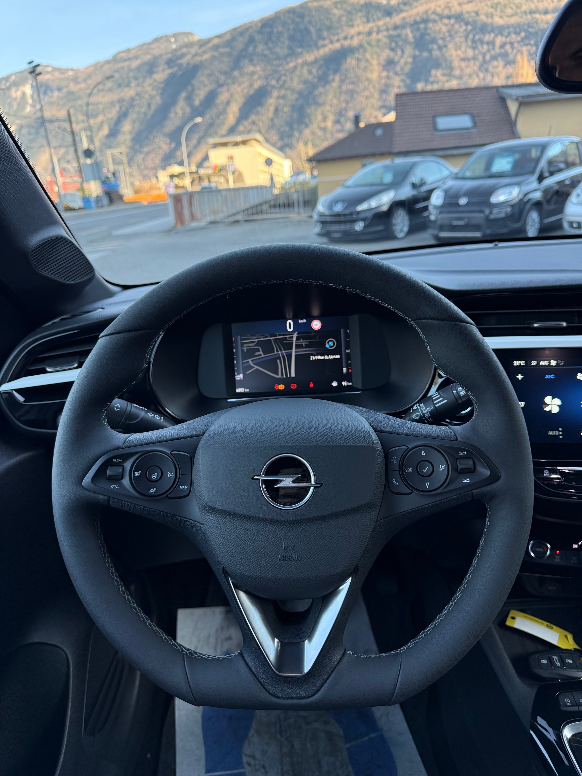 OPEL Corsa 1.2 TP GS - 10