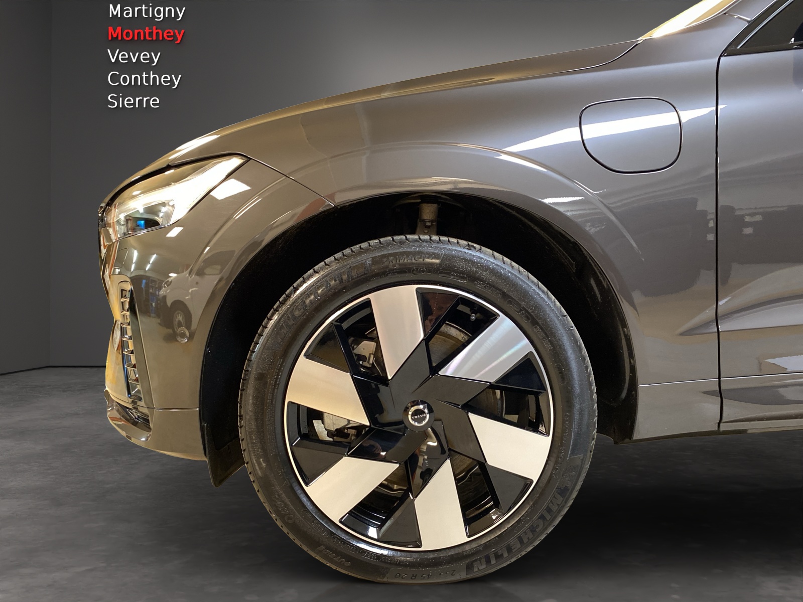 VOLVO XC60 T6 eAWD PluginHybrid Ultimate Dark Geartronic - 8