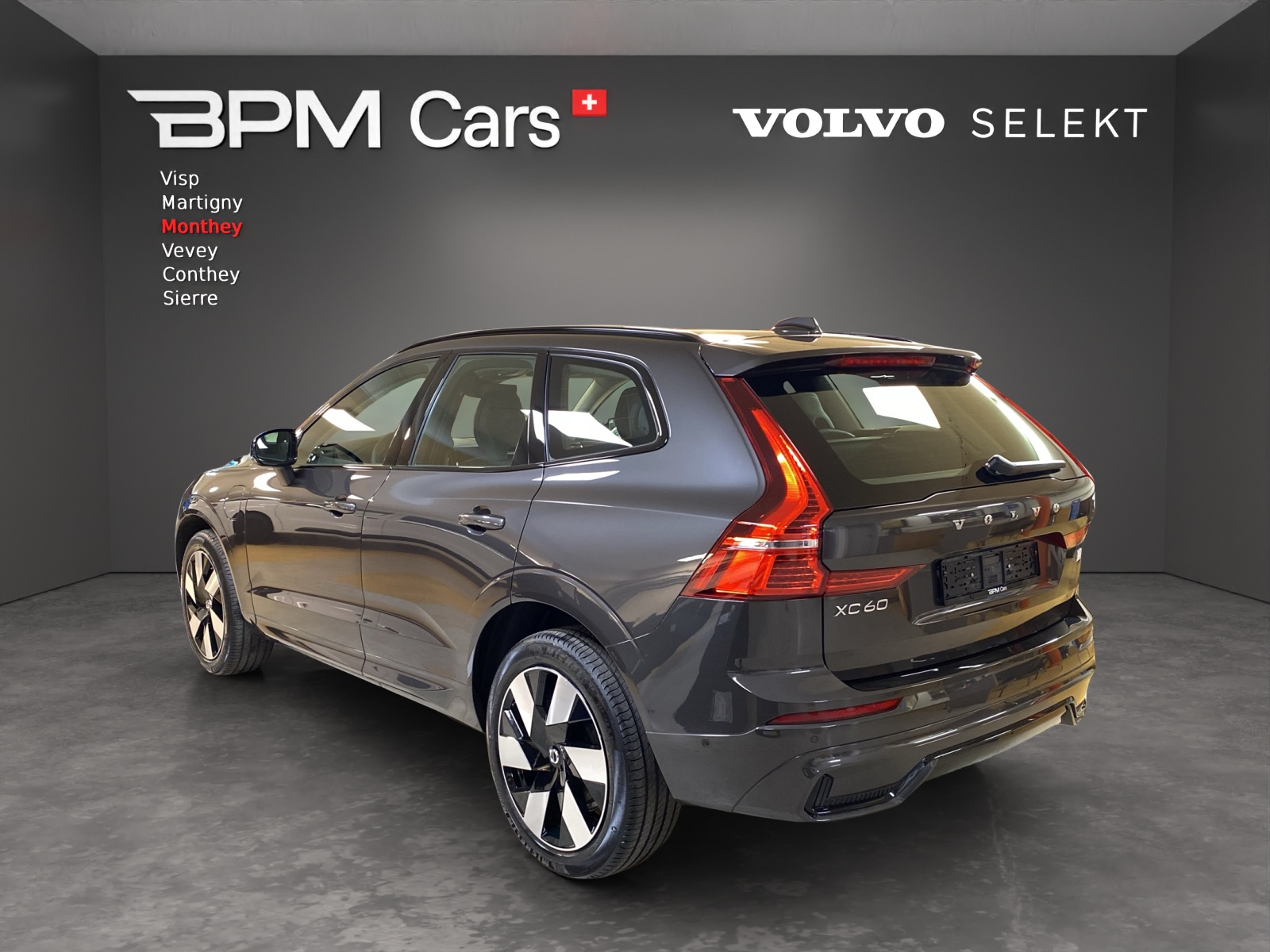 VOLVO XC60 T6 eAWD PluginHybrid Ultimate Dark Geartronic - 4