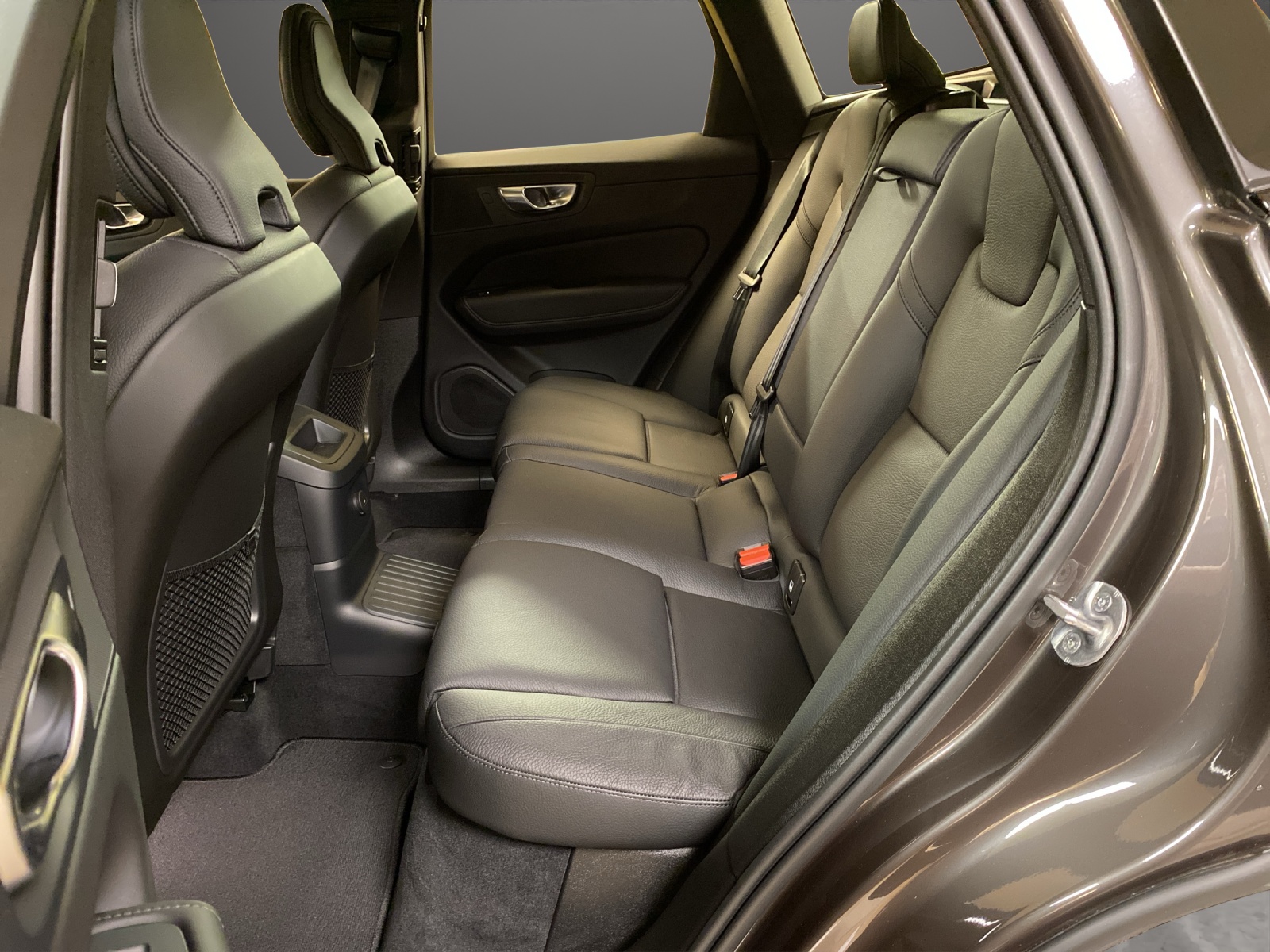 VOLVO XC60 T6 eAWD PluginHybrid Ultimate Dark Geartronic - 15