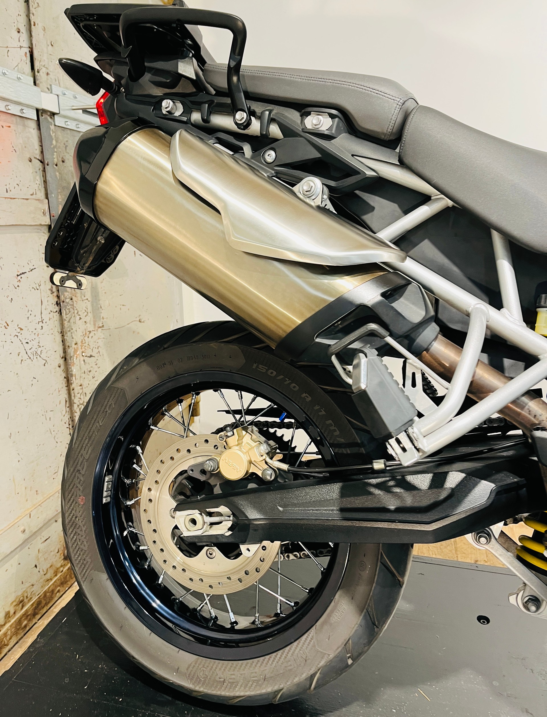 TRIUMPH Tiger 800 XC - 9