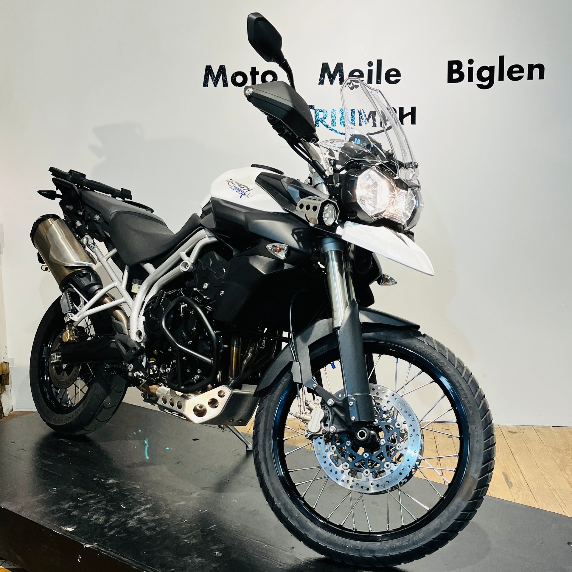TRIUMPH Tiger 800 XC - 1