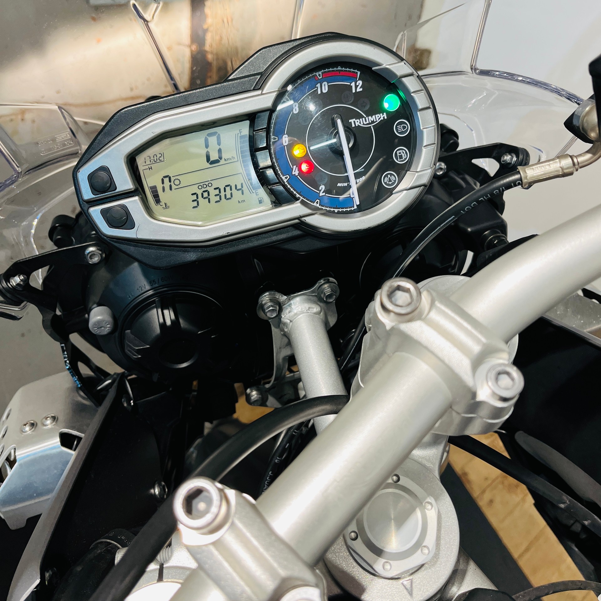 TRIUMPH Tiger 800 XC - 10