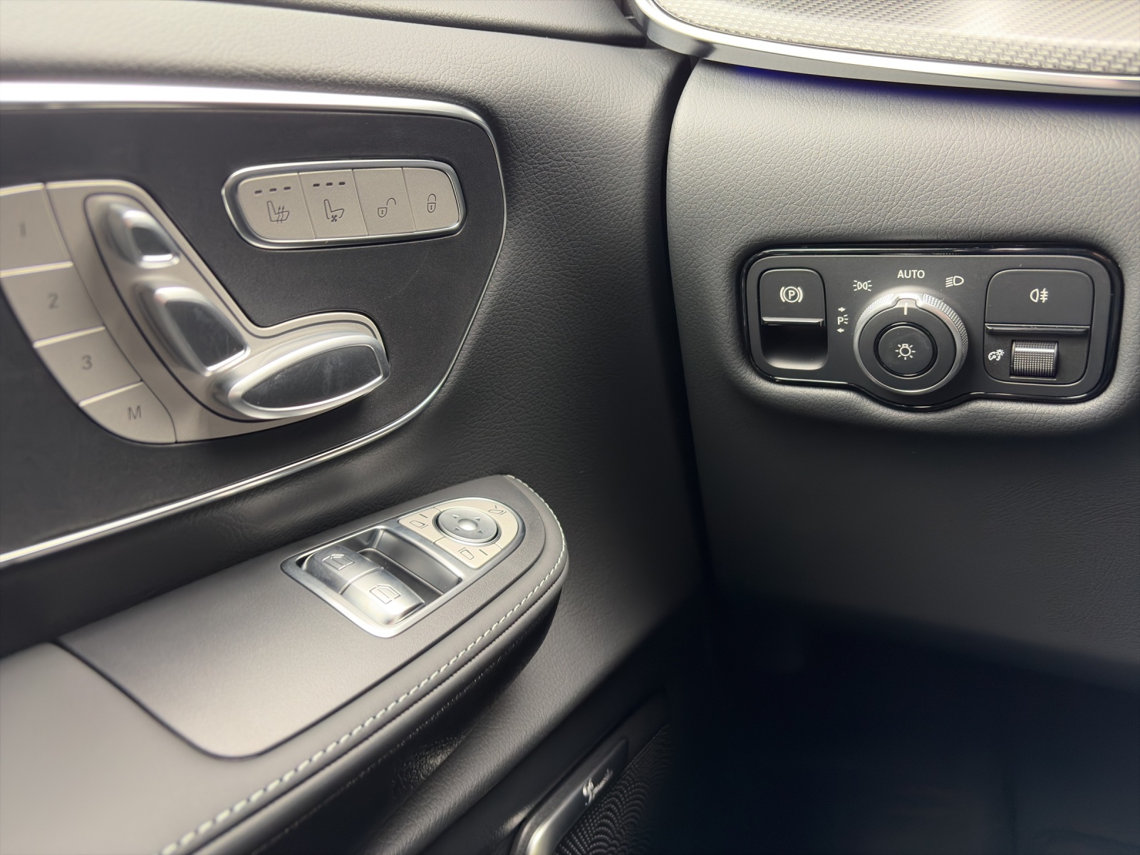 MERCEDES-BENZ V 300 d lang 4Matic Swiss Edition 9G-Tronic - 14