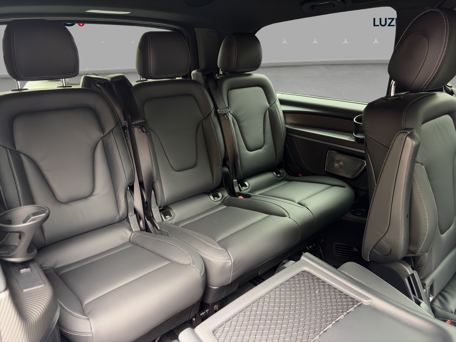 MERCEDES-BENZ V 300 d lang 4Matic Swiss Edition 9G-Tronic - 9