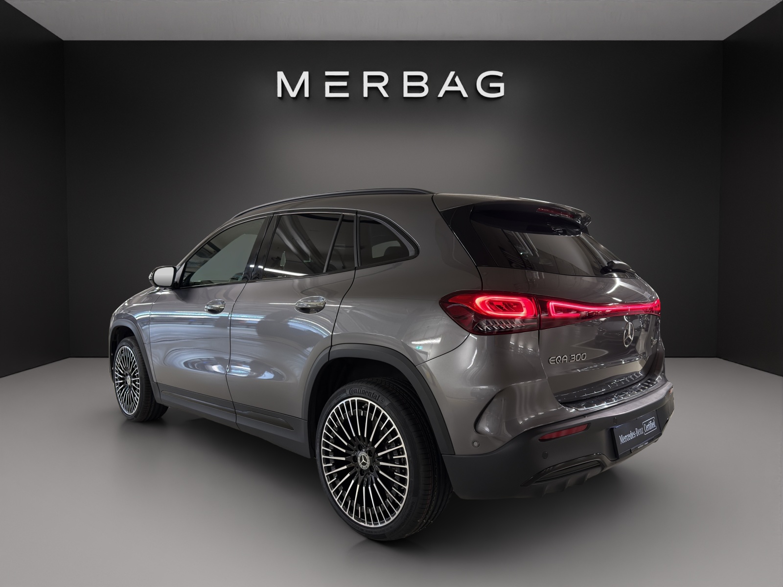 MERCEDES-BENZ EQA 300 AMG Line 4Matic - 6