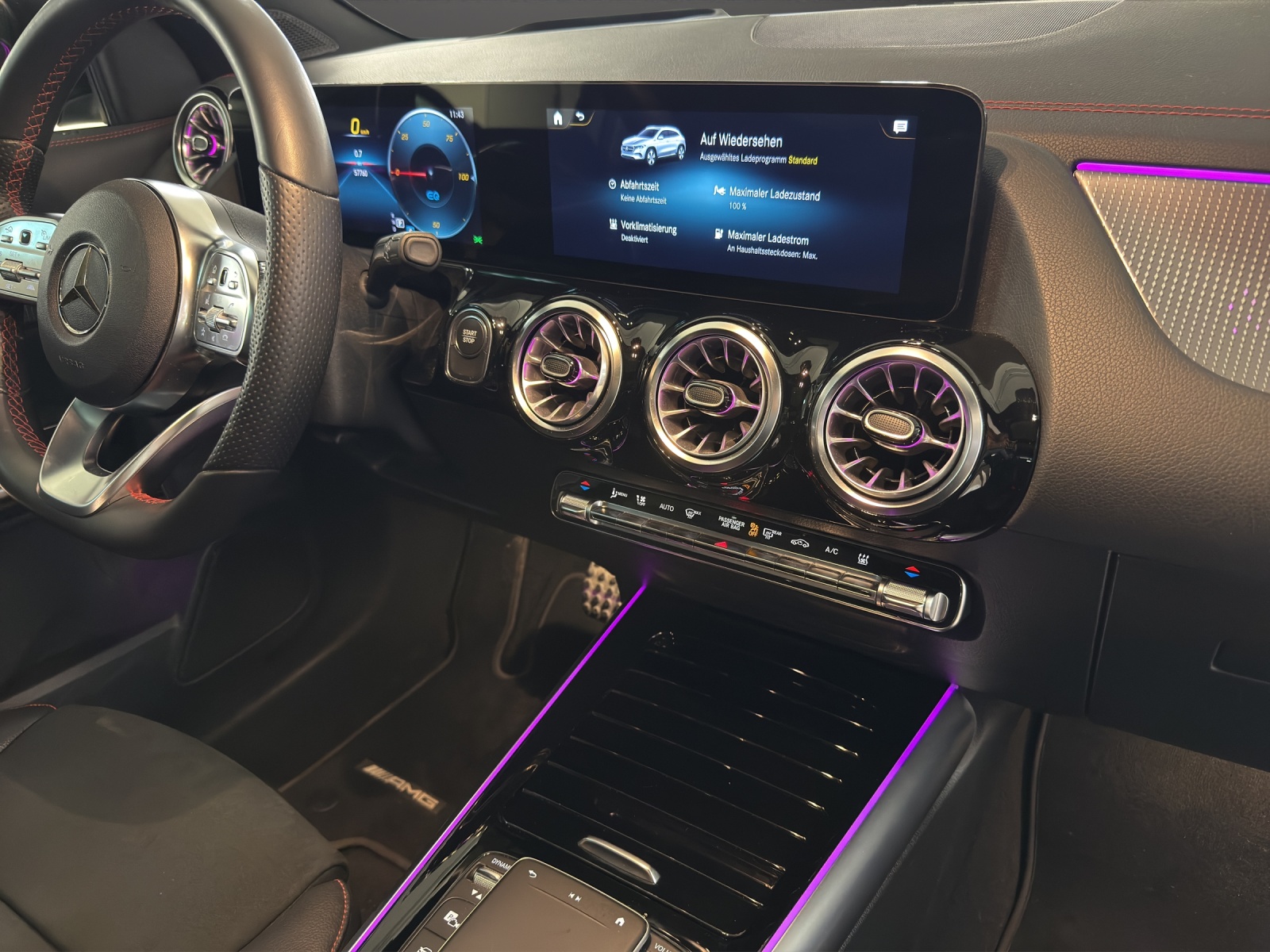 MERCEDES-BENZ EQA 300 AMG Line 4Matic - 15