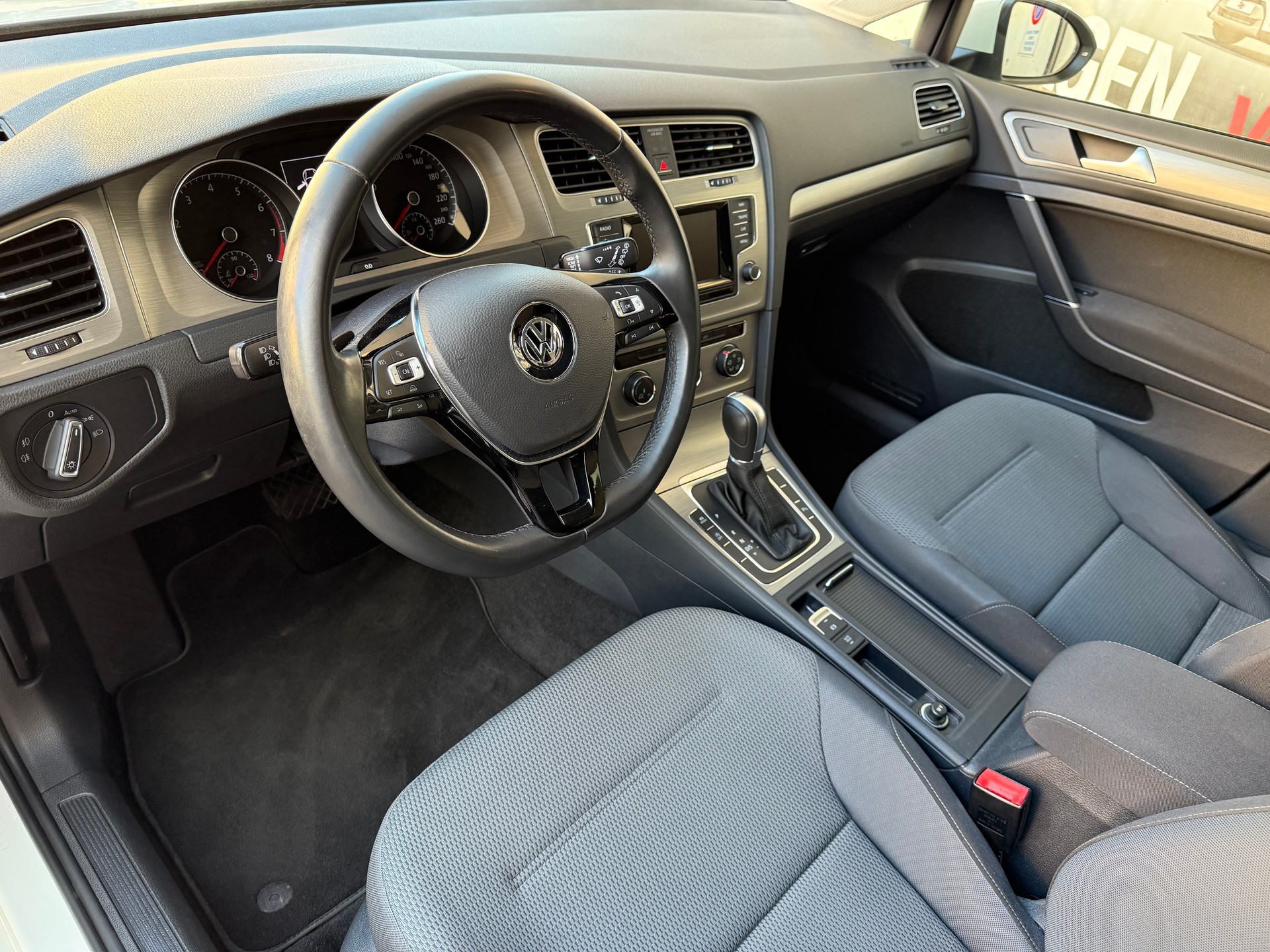 VW GOLF - 15