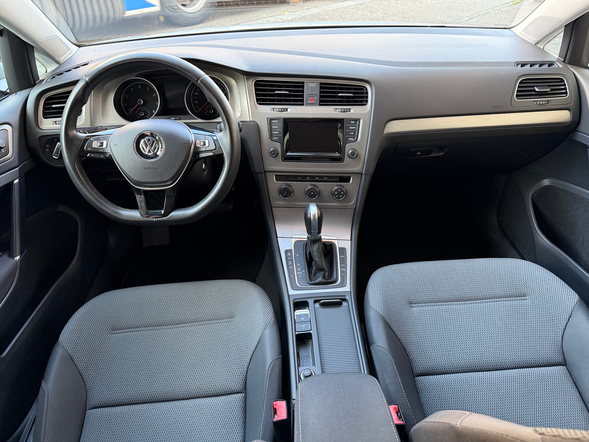 VW GOLF - 11