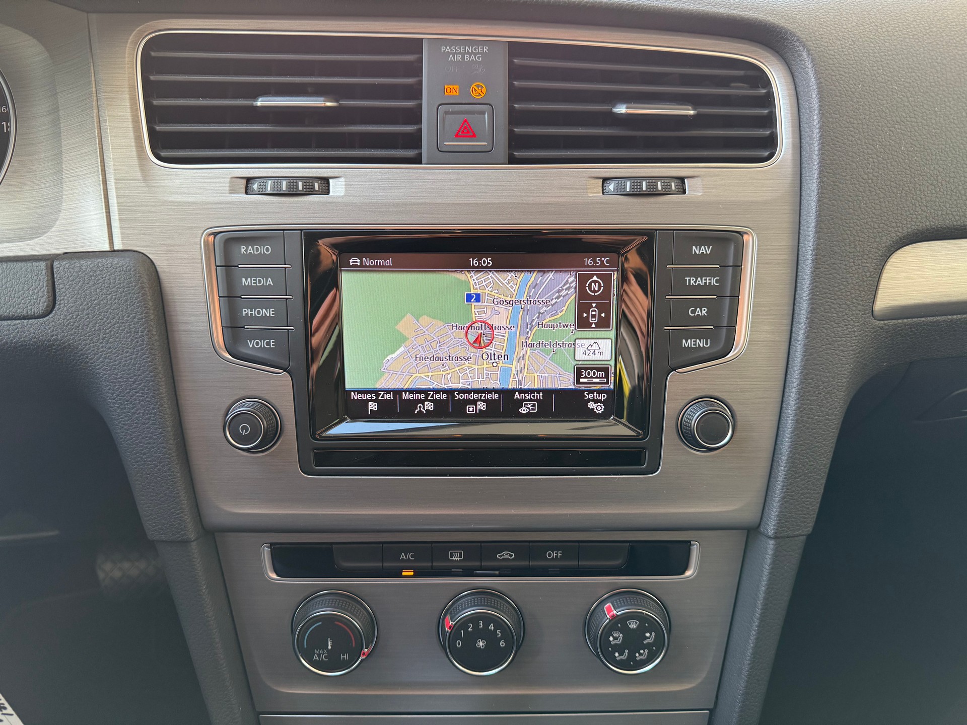 VW GOLF - 16