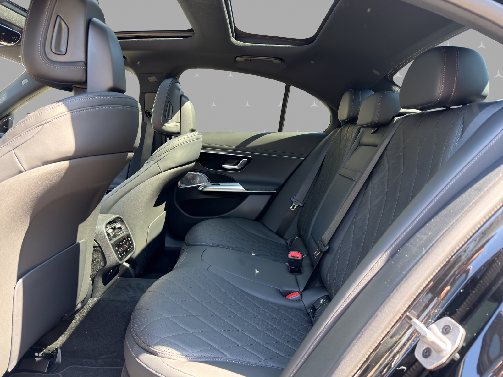 MERCEDES-BENZ E 450 9G-Tronic 4Matic - 14