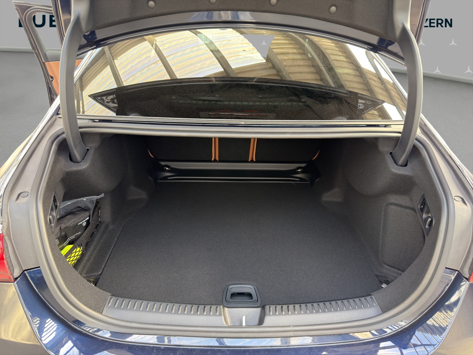 MERCEDES-BENZ E 220 d T 4Matic 9G-Tronic - 15