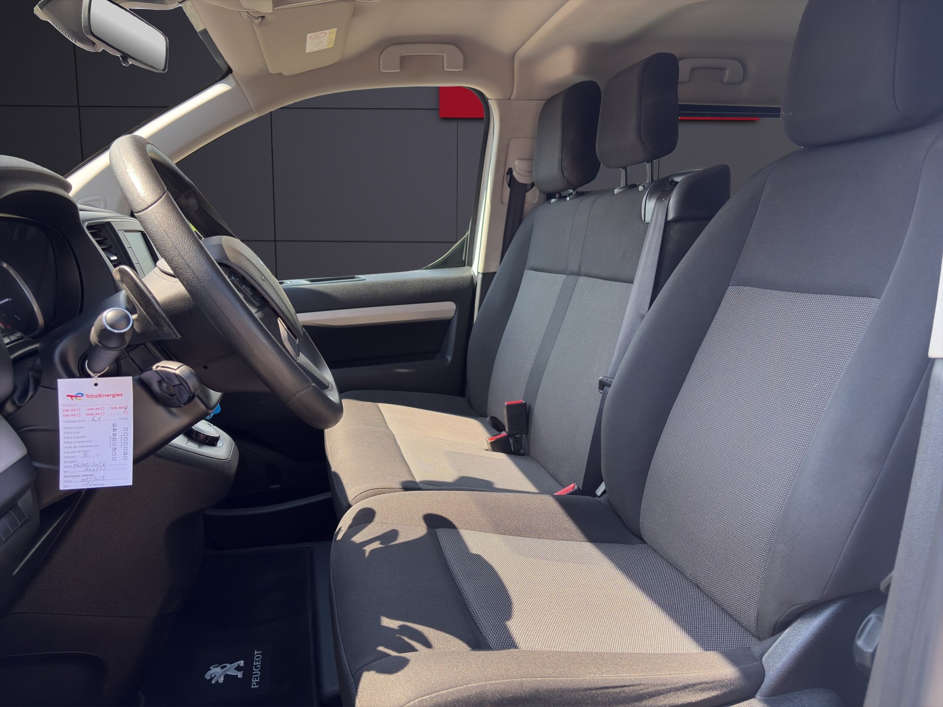 PEUGEOT Traveller 2.0 BlueHDi Business M - 5