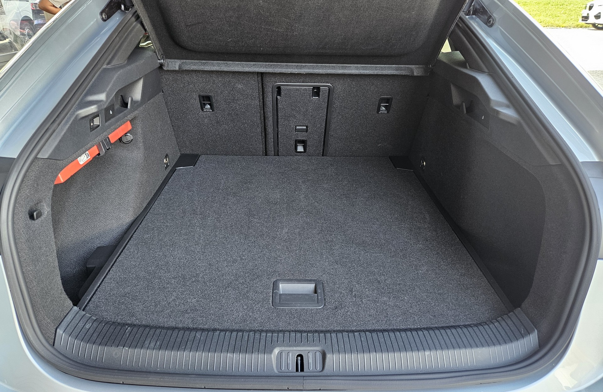 VW ID.7 Pro 77 kWh Lim. United Modell 2025 mit Anhängerkupplung - 29