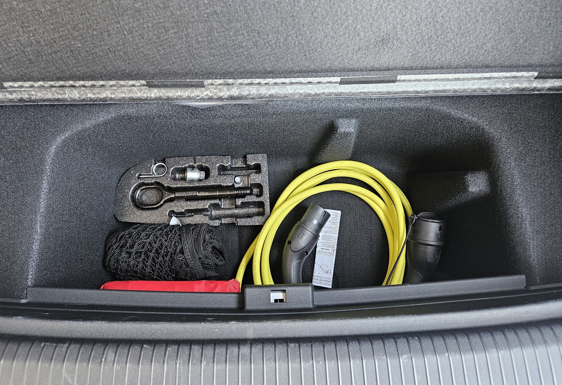 VW ID.7 Pro 77 kWh Lim. United Modell 2025 mit Anhängerkupplung - 31