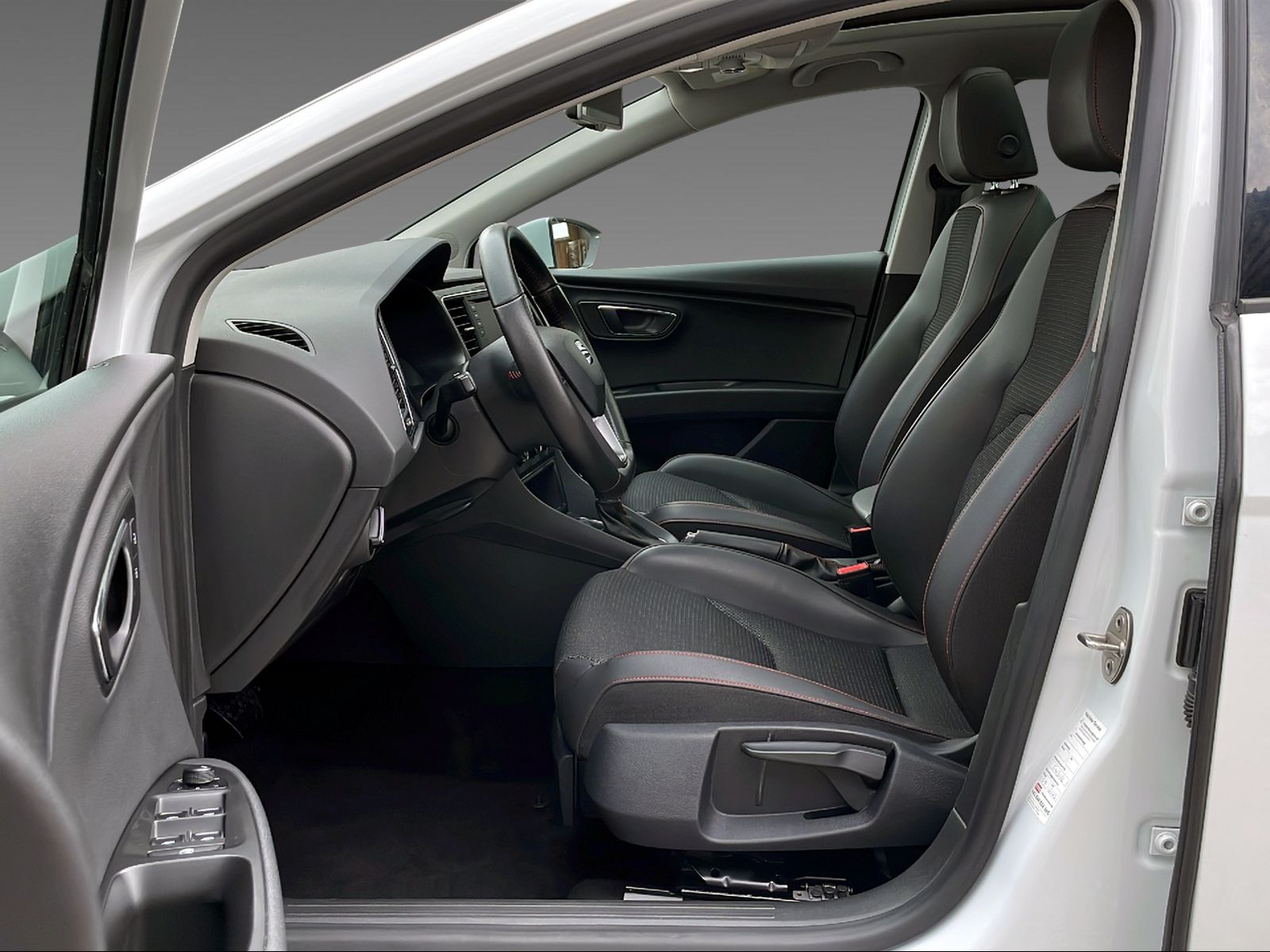 SEAT Leon ST 2.0 TDI 184 FR DSG - 6