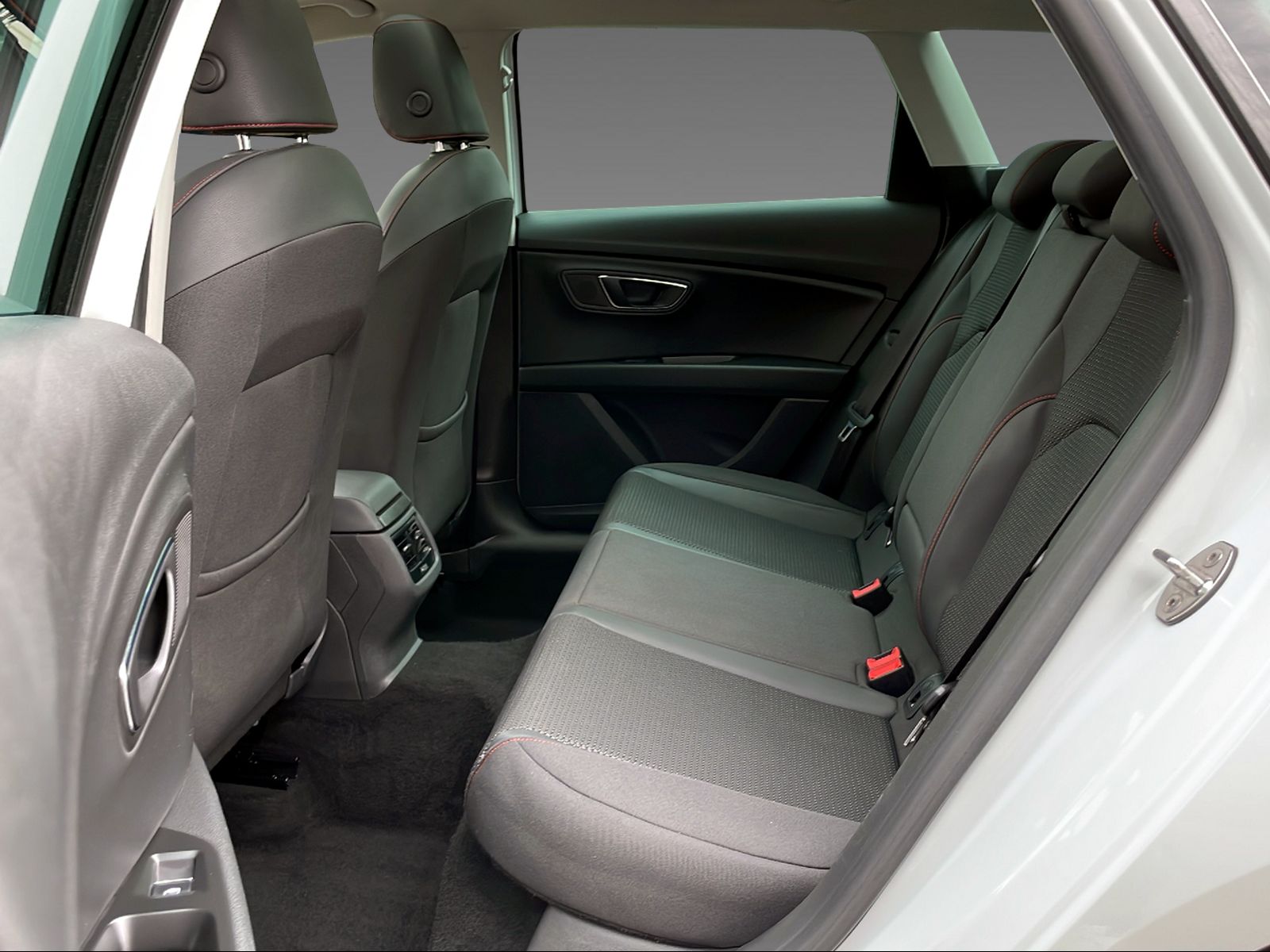 SEAT Leon ST 2.0 TDI 184 FR DSG - 11