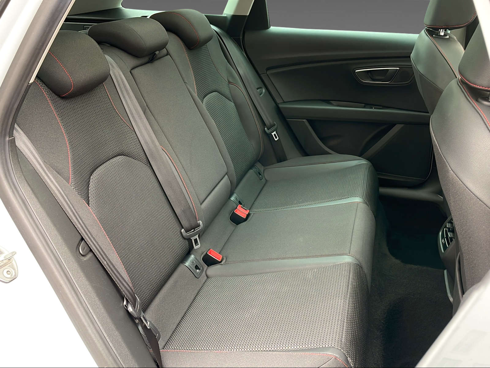 SEAT Leon ST 2.0 TDI 184 FR DSG - 8