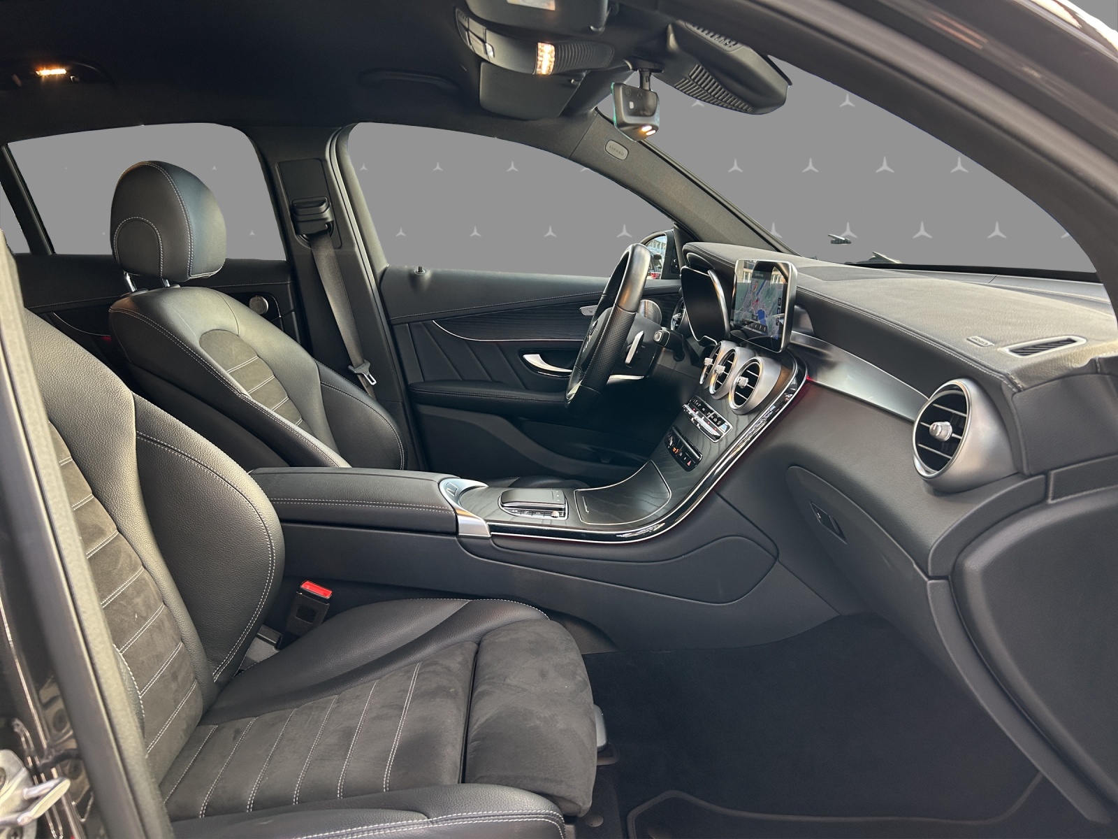 MERCEDES-BENZ GLC Coupé 200 AMG Line 4Matic 9G-Tronic - 16