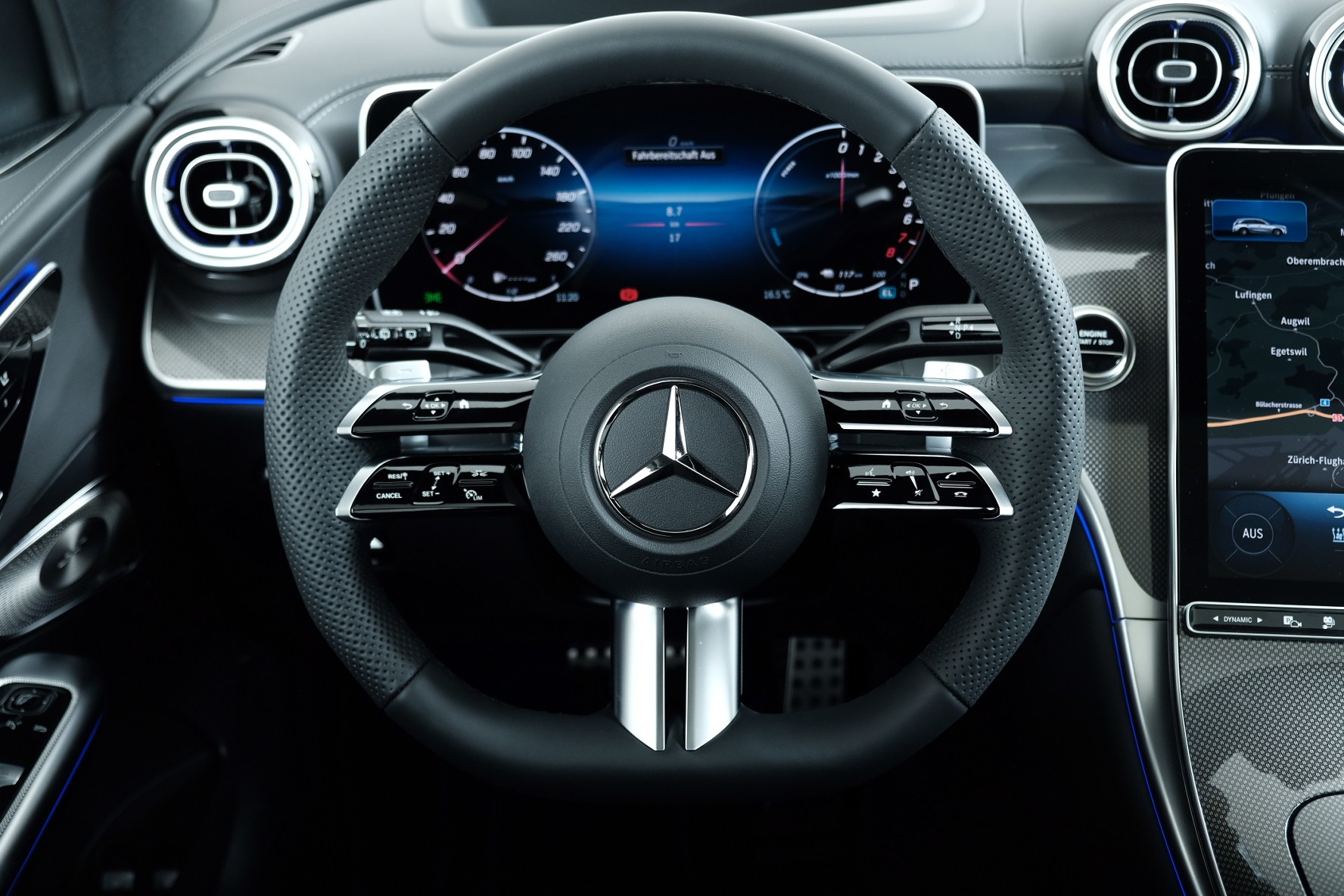 MERCEDES-BENZ GLC 300 e 4Matic 9G-Tronic - 8