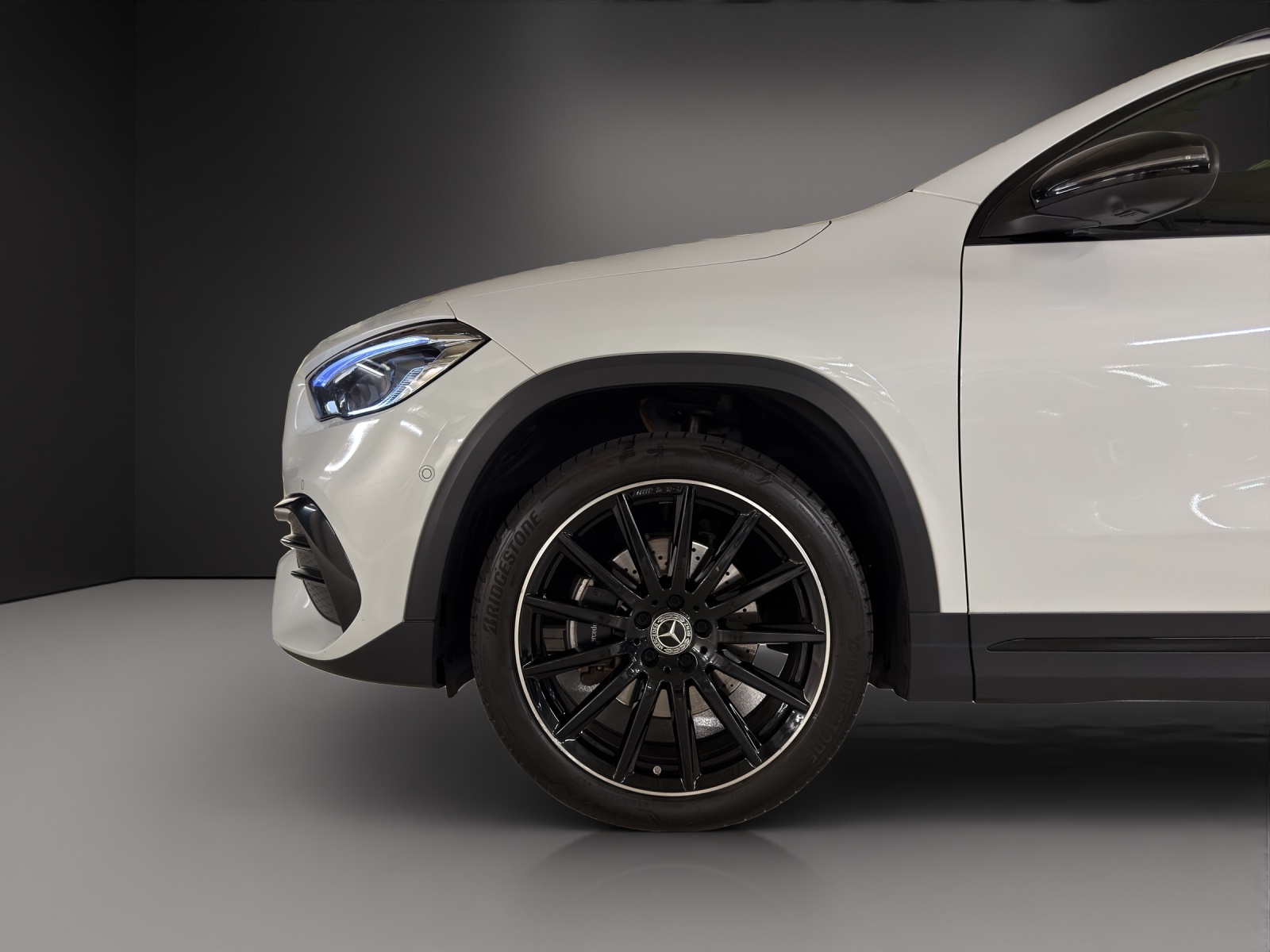 MERCEDES-BENZ GLA 250e AMG Line 8G-DCT - 9